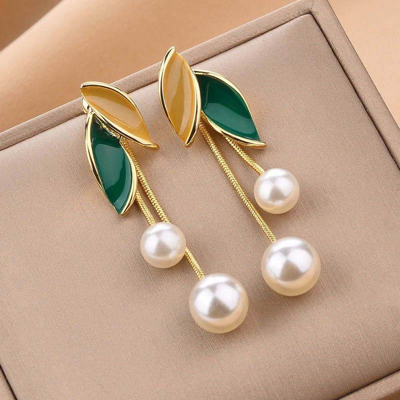 Thumbnail: Korean Earring