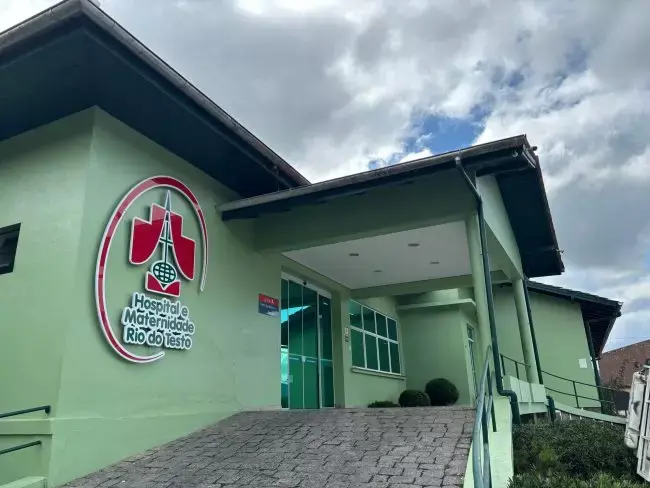 Campanha “Árvore do Bem” arrecada R$ 5 mil e reforça apoio de empresas ao HMRT