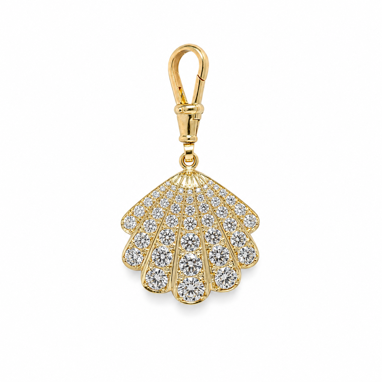Pendente Conchiglia in Oro Giallo 18 kt con Pavé di Diamanti