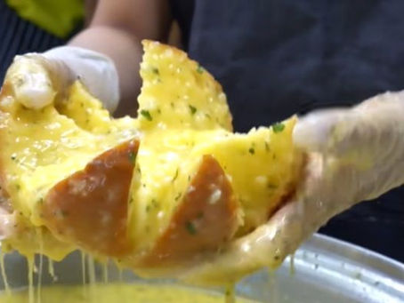 Fakta menarik Korean Garlic Cheese Bread