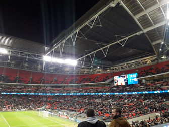 Kane's double downs PSV to keep Spurs' euro ambitions alive