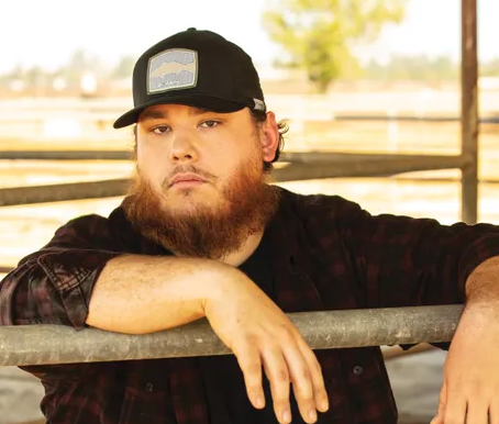 Luke Combs Releases Clips Of Two Brand New Songs