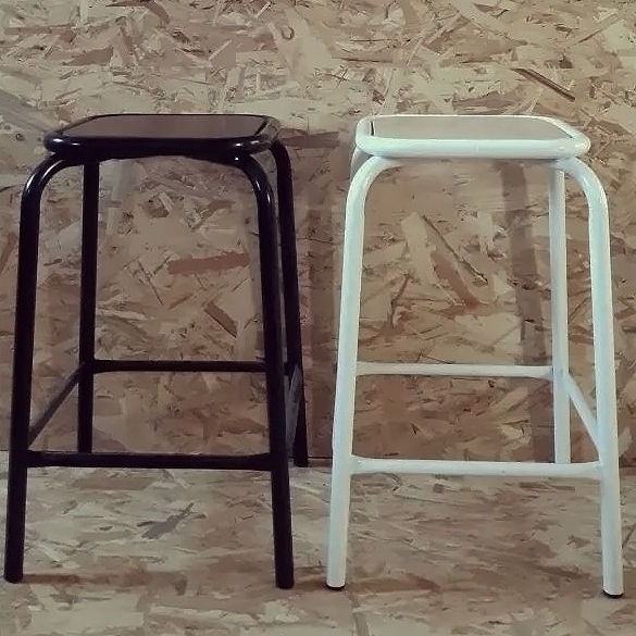 Miniature : Tabourets 18.12