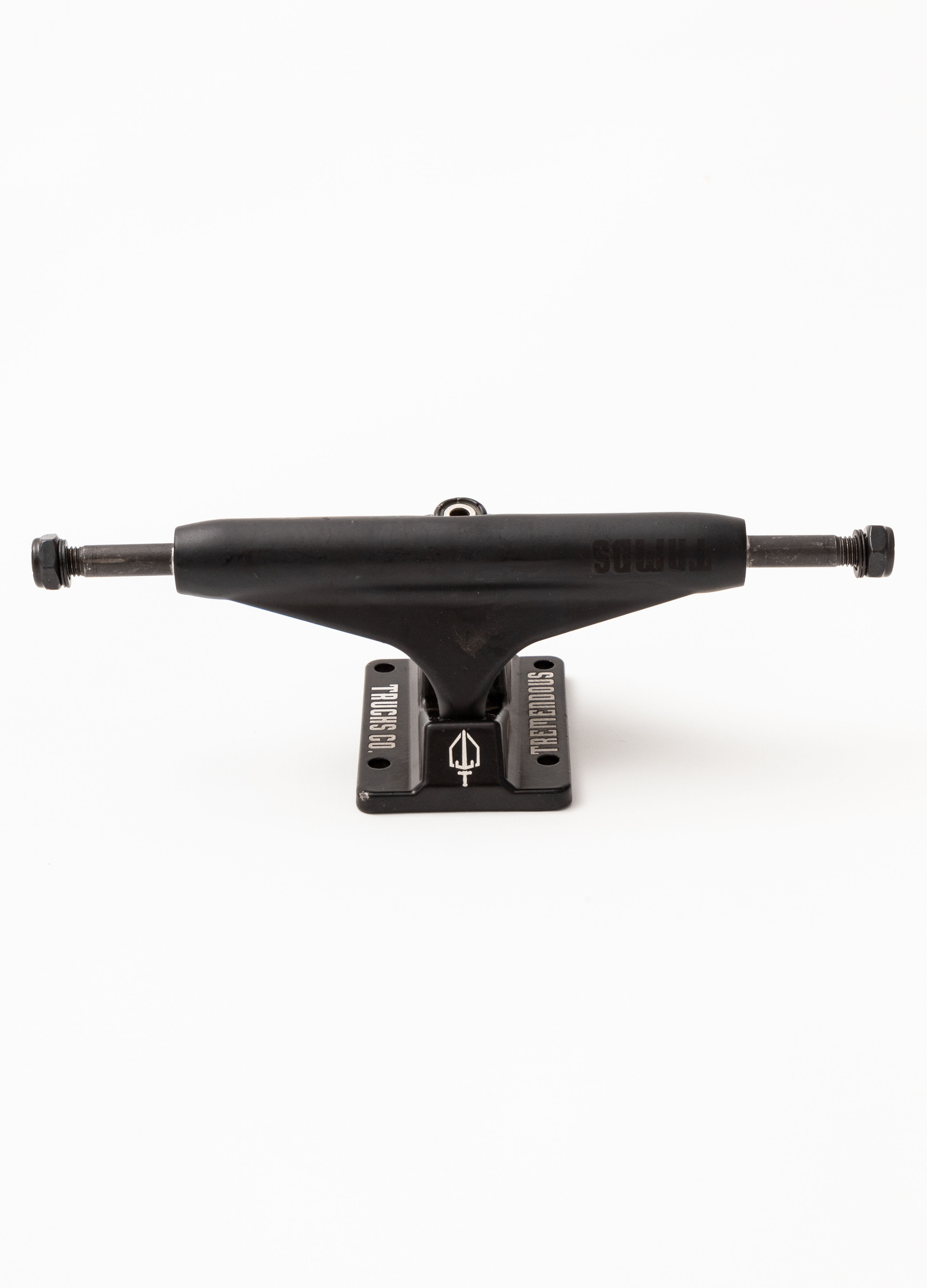 Tremendous Hollow Pro Trucks matte black 5.5" High set of 2