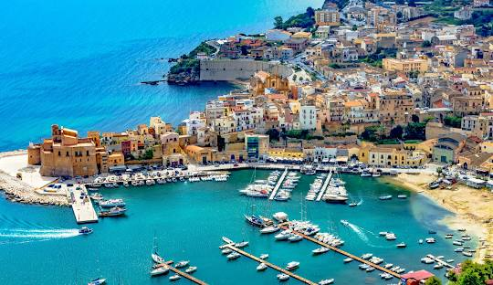 Experience Sicily in Your Own Style with a Personalized Journey