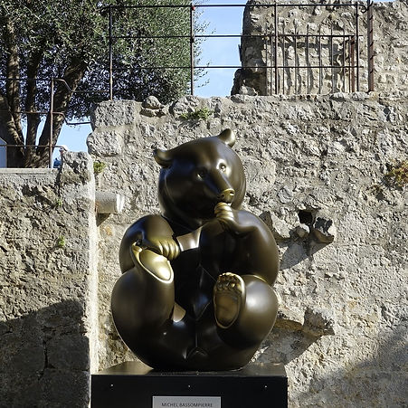 Œuvre monumentale du sculpteur animalier Michel BASSOMPIERRE. 