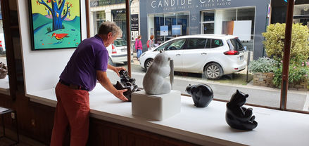 Exhibition of bronze and marble sculptures by the animal sculptor Michel BASSOMPIERRE, in Dinard