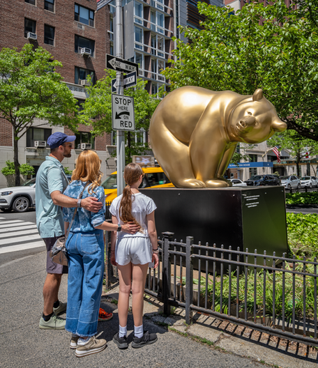 Exposition "Fragile Giants" du sculpteur animalier Michel BASSOMPIERRE sur Park Avenue à New York