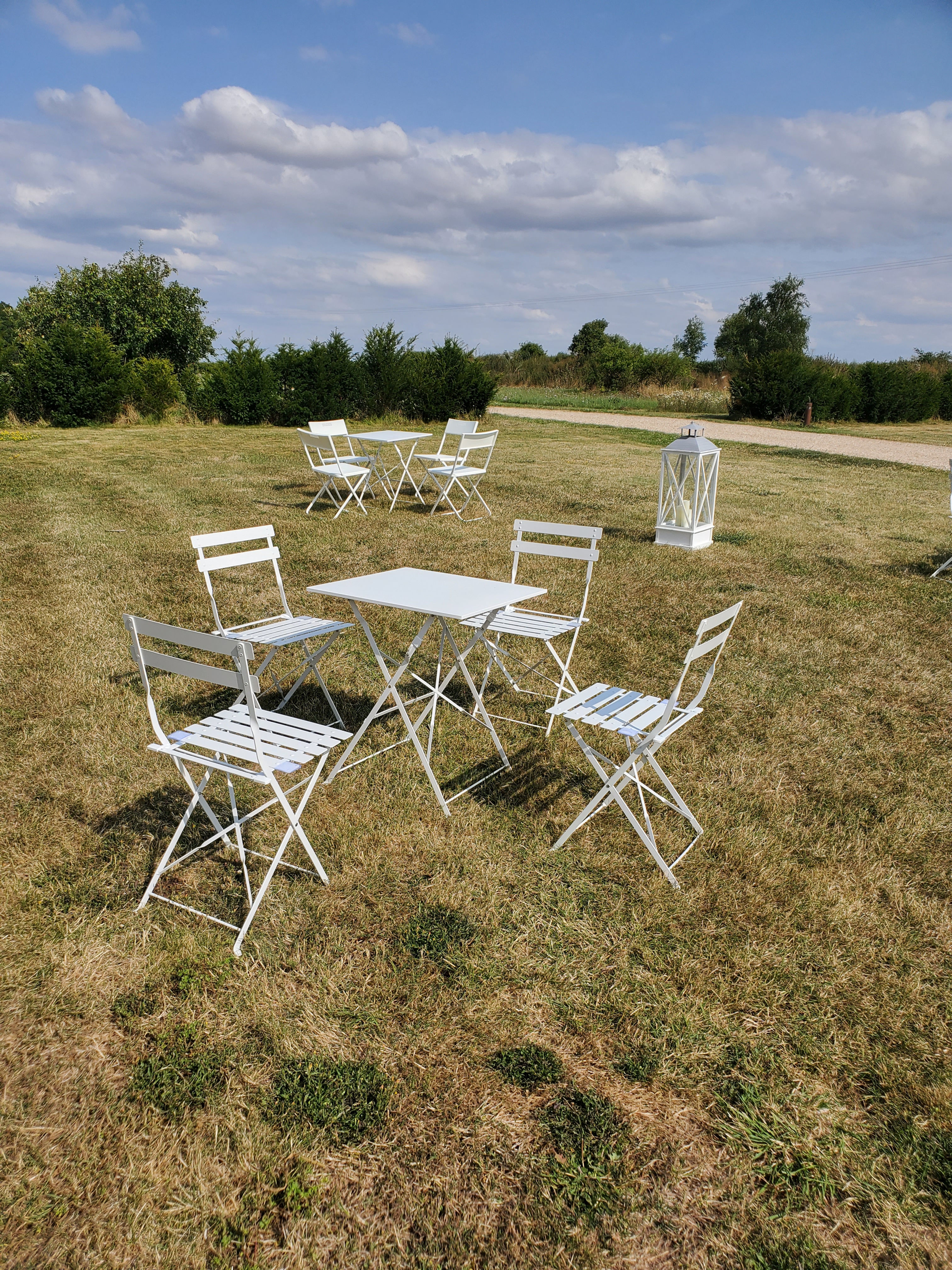 Table en métal - T04