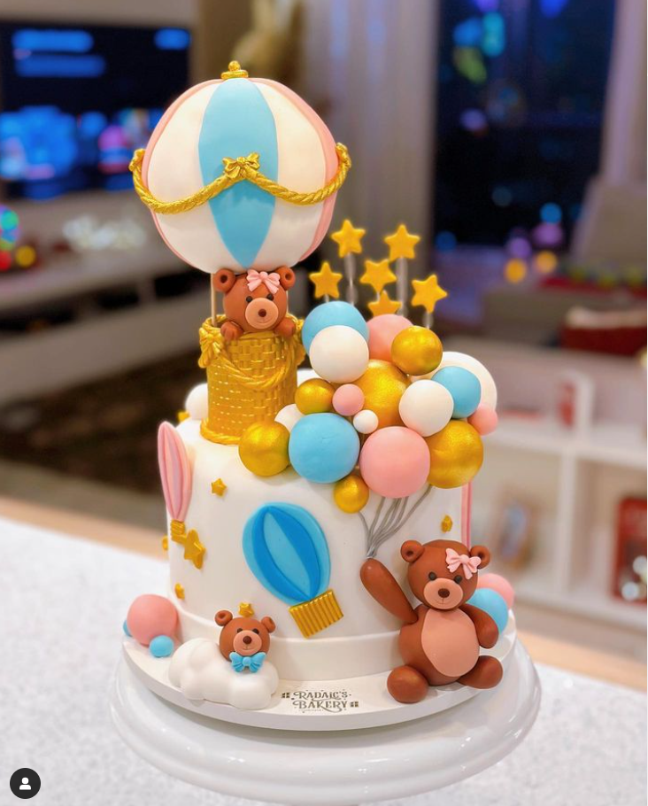 Bolo chá revelação