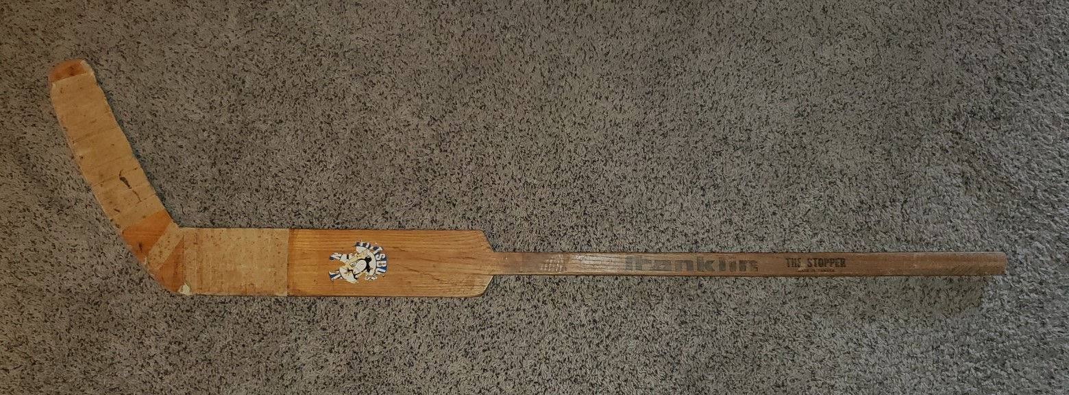 7032----c.1972 Penguins souvenir goalie stick Civic Arena