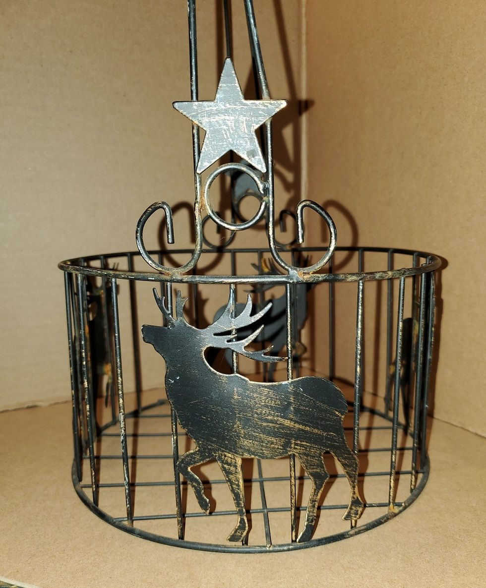 1185----Elk design wired basket with stars