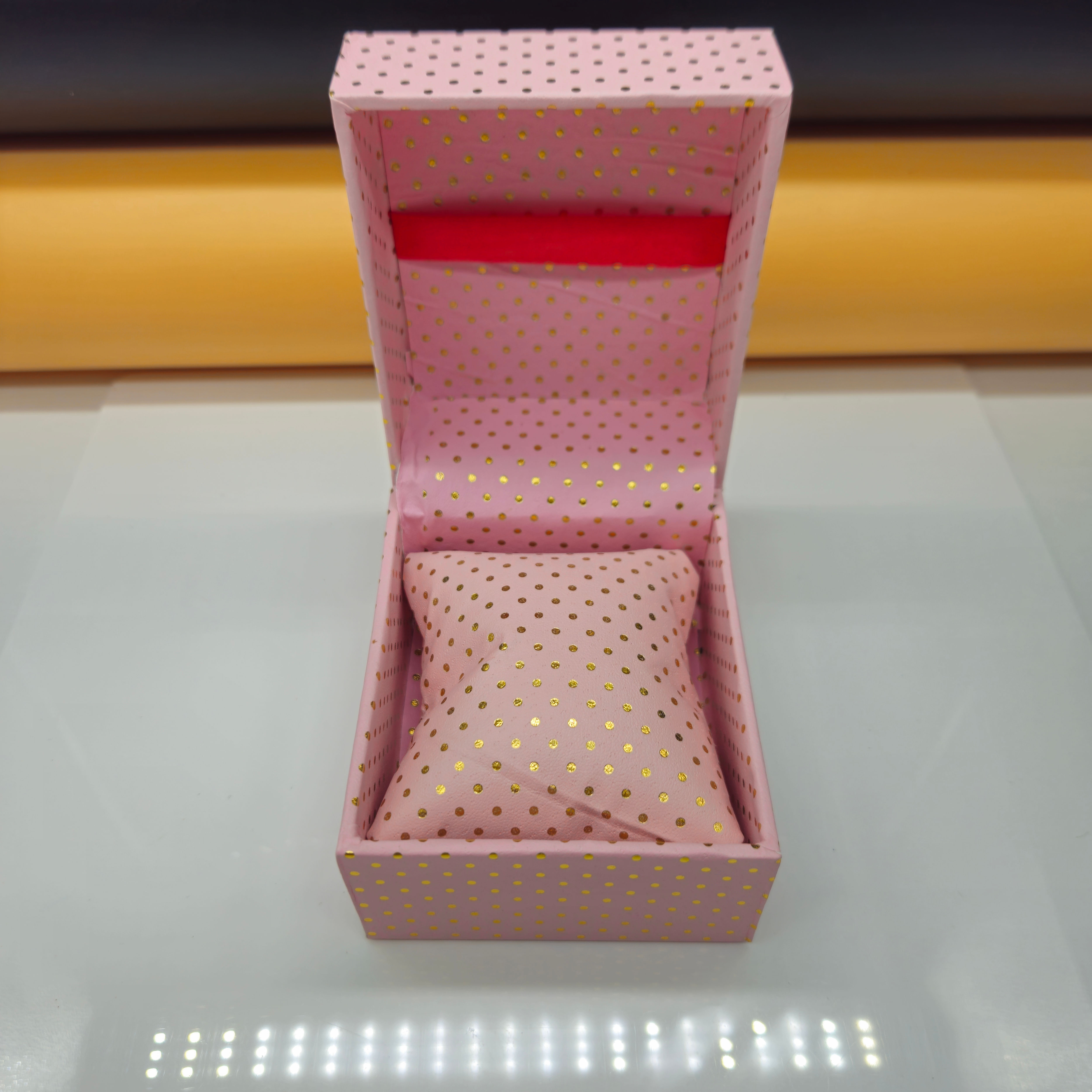 WATCH BOX