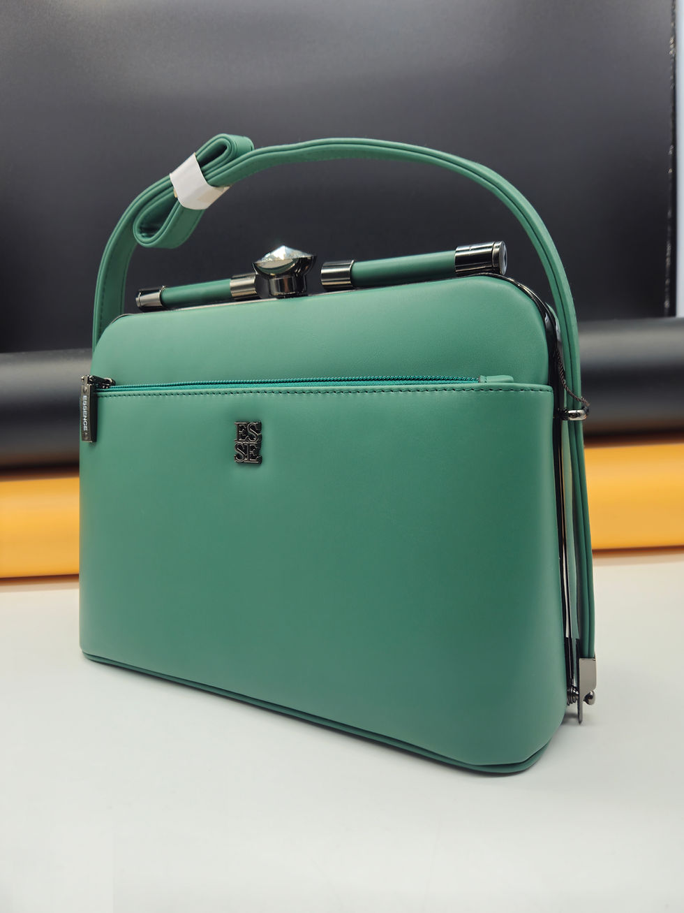 Thumbnail: BAG