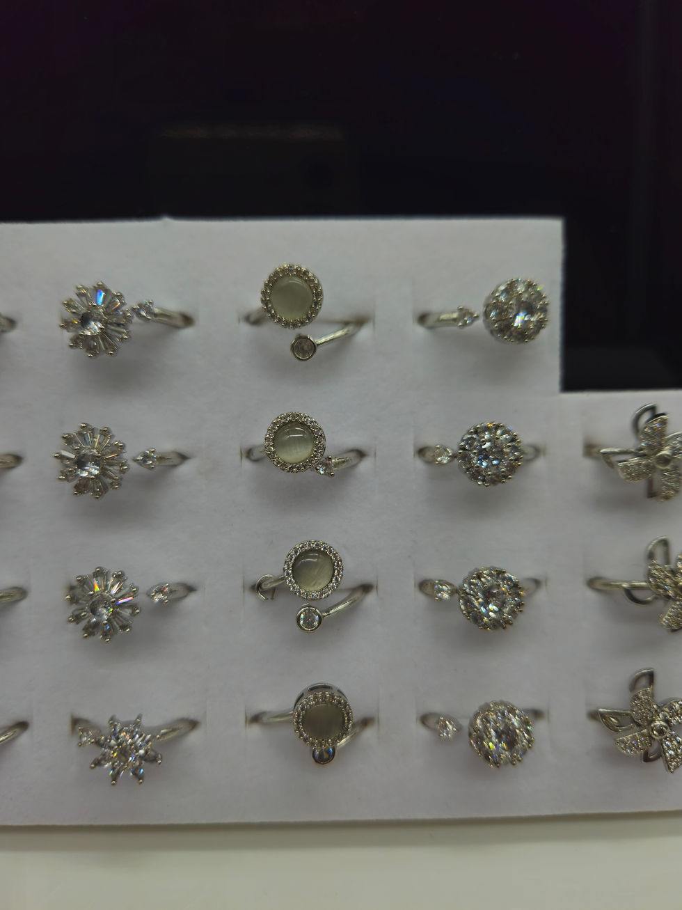 Thumbnail: RING