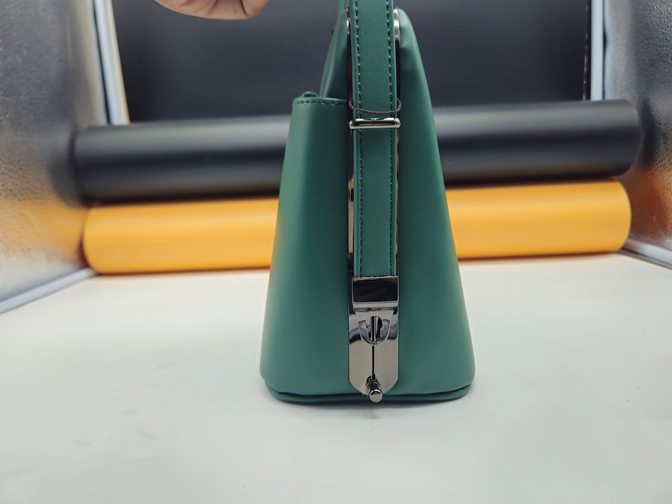 Thumbnail: BAG