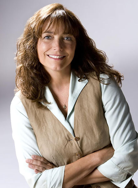 Karen Allen (1).jpg