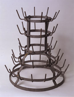 Duchamp_Bottle_Rack