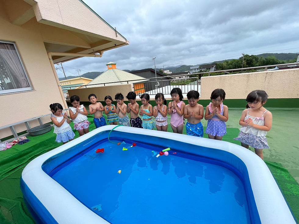 プール開きお祈り