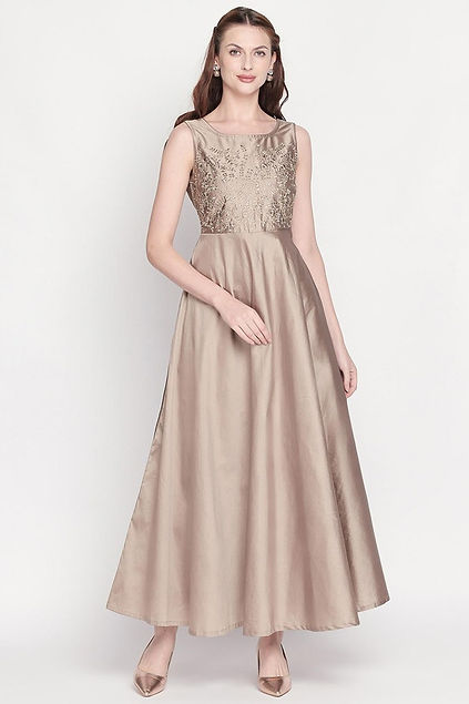 Grooming with Gowns For this Season!