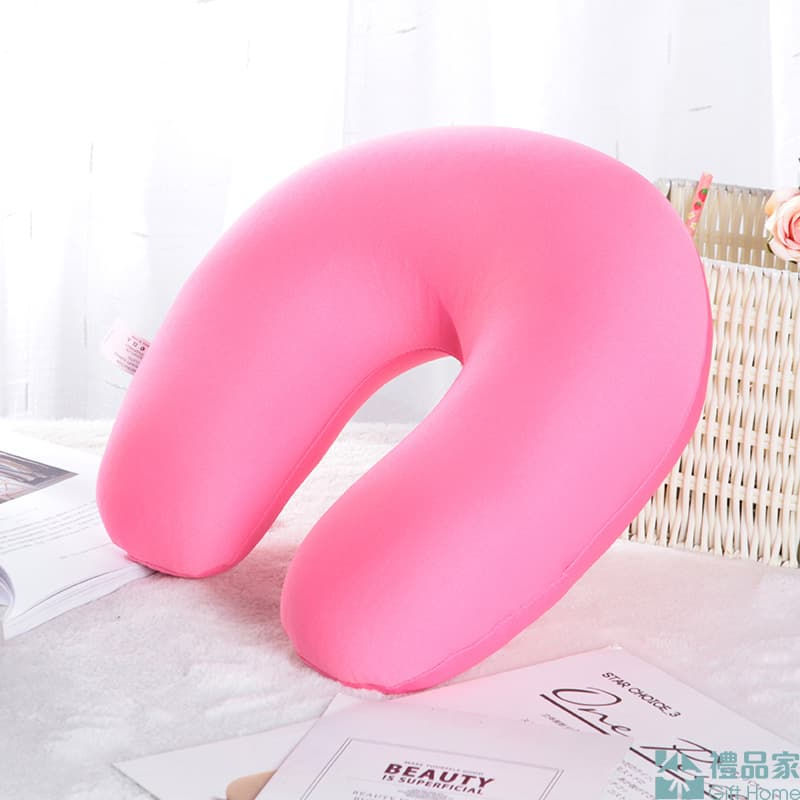 Thumbnail: 簡約旅行U型枕