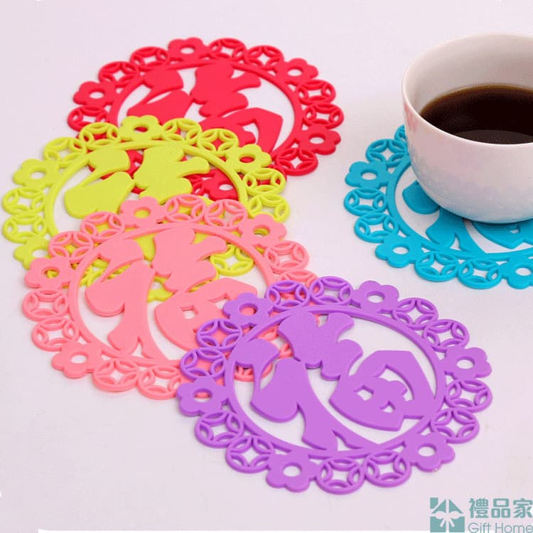 縮圖：新年毛毯布杯墊