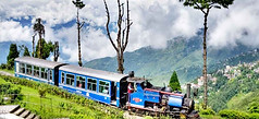 1718866034gangtok darjeeling distance.jpg