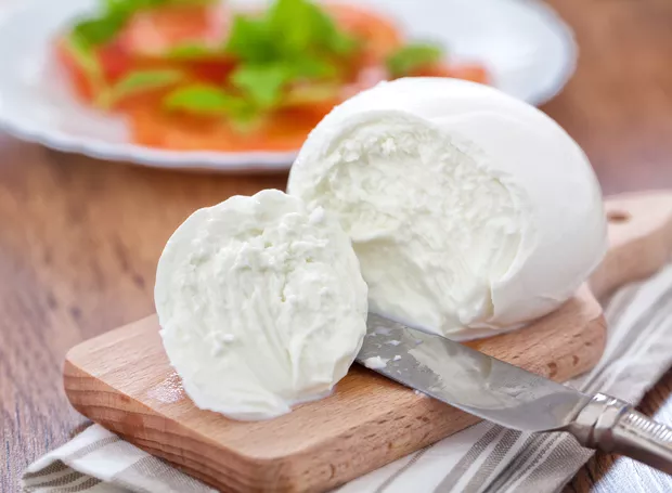 mussarela-de-bufala.webp