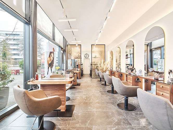 Beauty Level Intercoiffure in Wettingen – heller Coiffeur-Salon für Haarpflege, Coloration und Beauty-Behandlungen