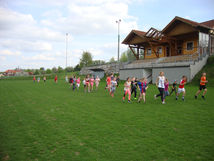 Lauftraining am Sportplatz