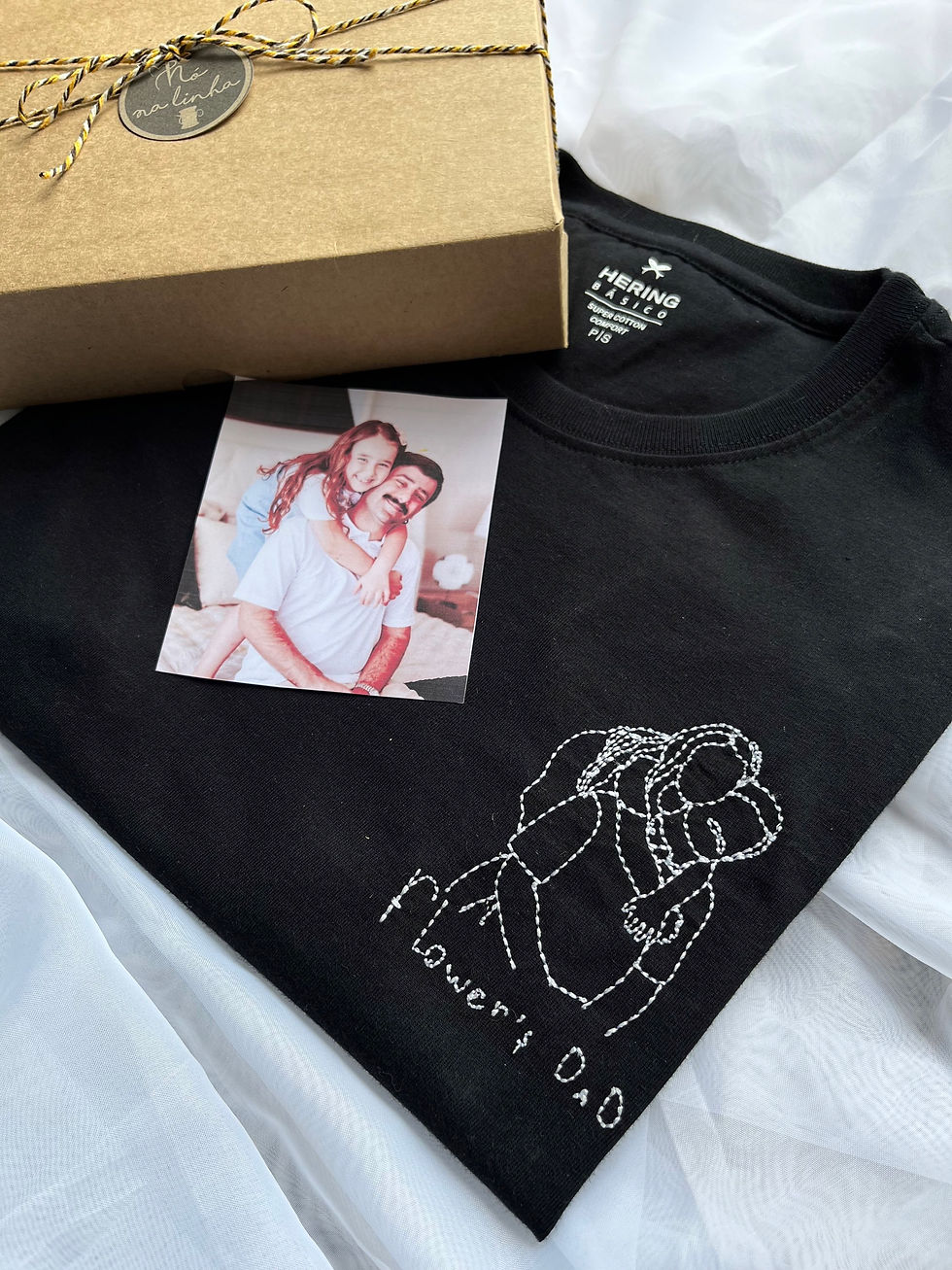 Miniatura: Camiseta bordada foto 