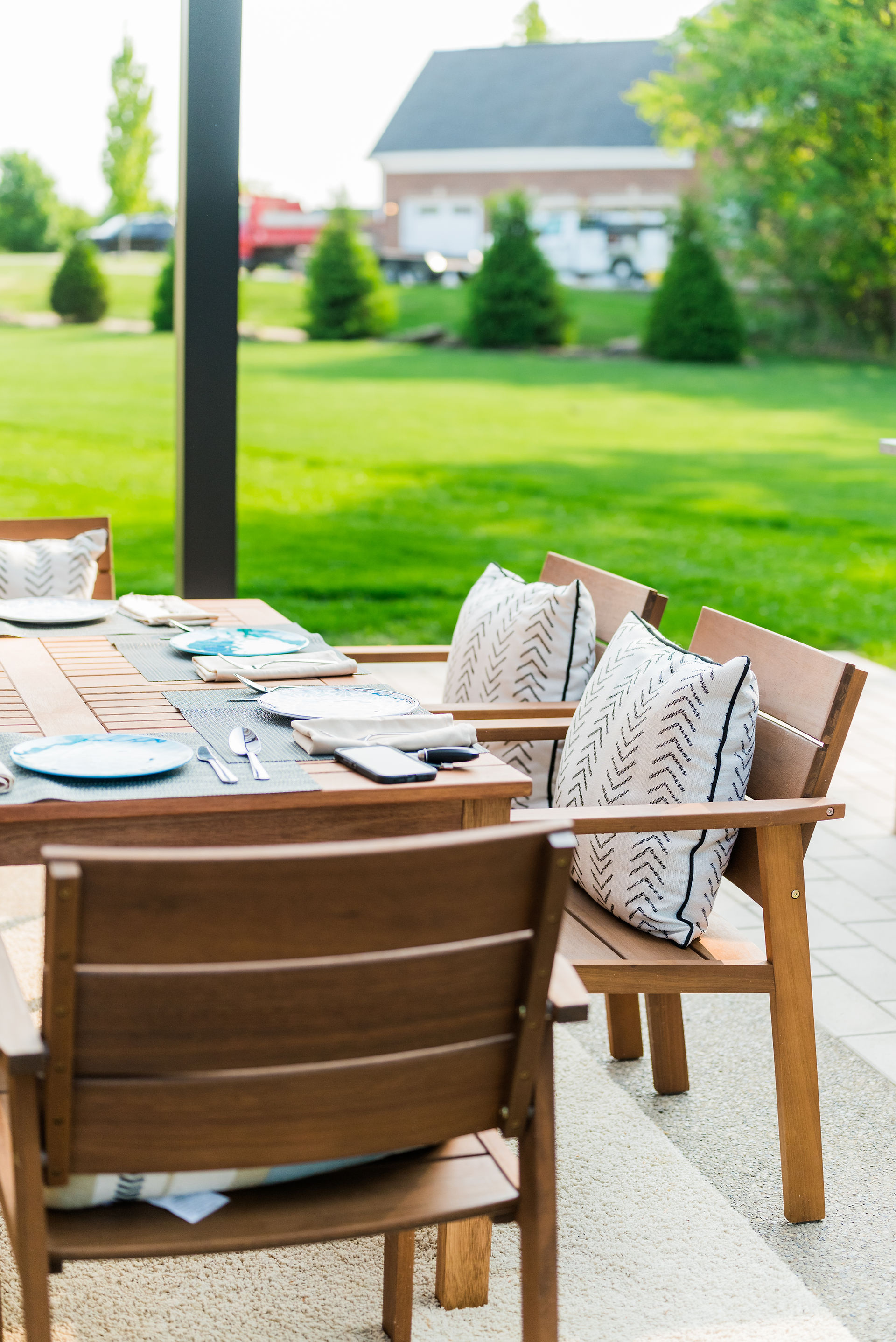 outdoor living space in pittsburgh, pa