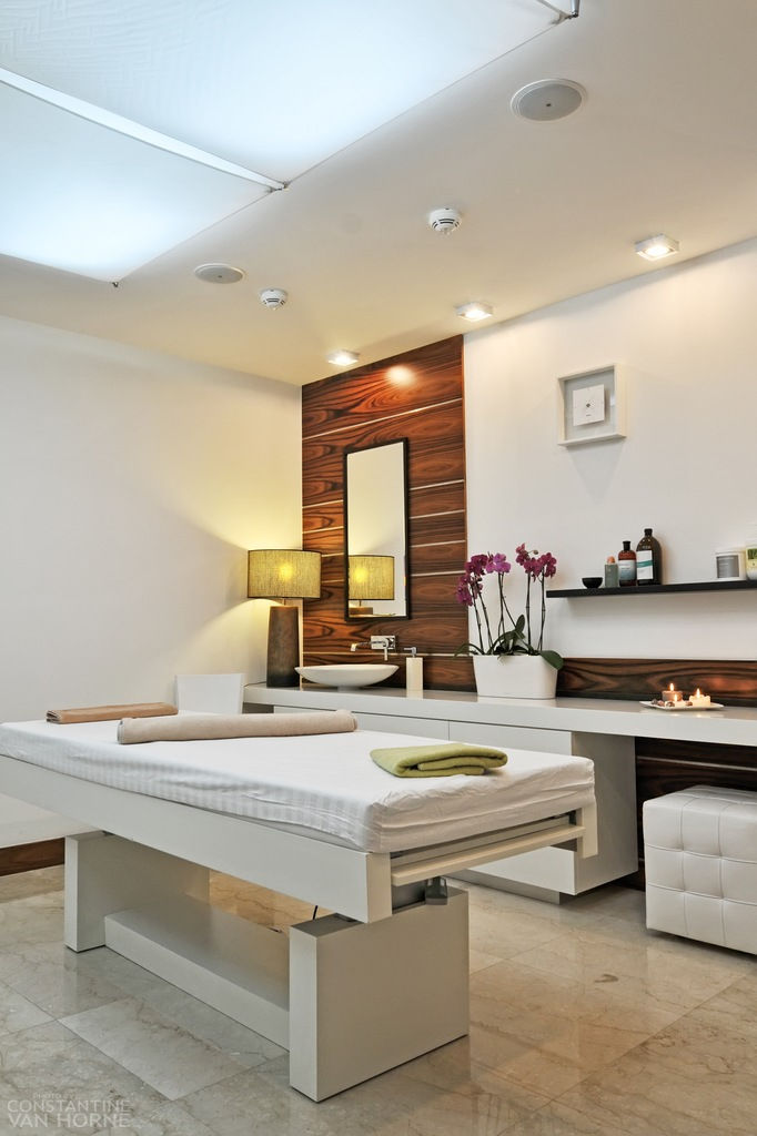 Interio Case (Constantine Van Horne Pictures) _08_25_33_08