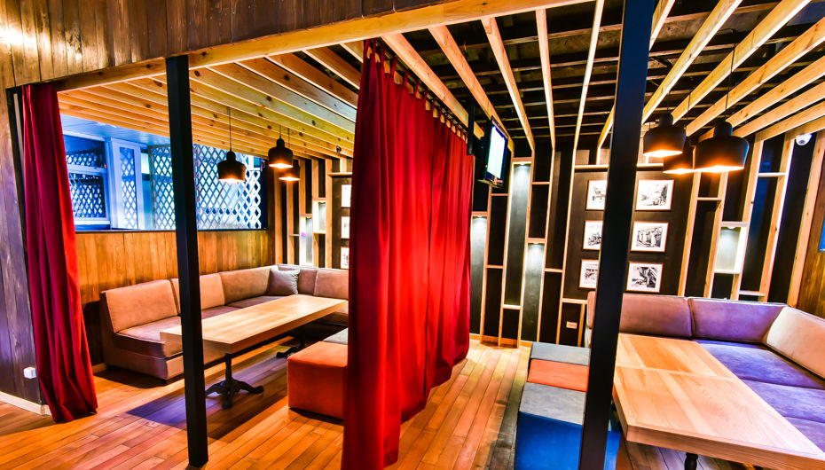 Apple (Constantine Van Horne)-5959