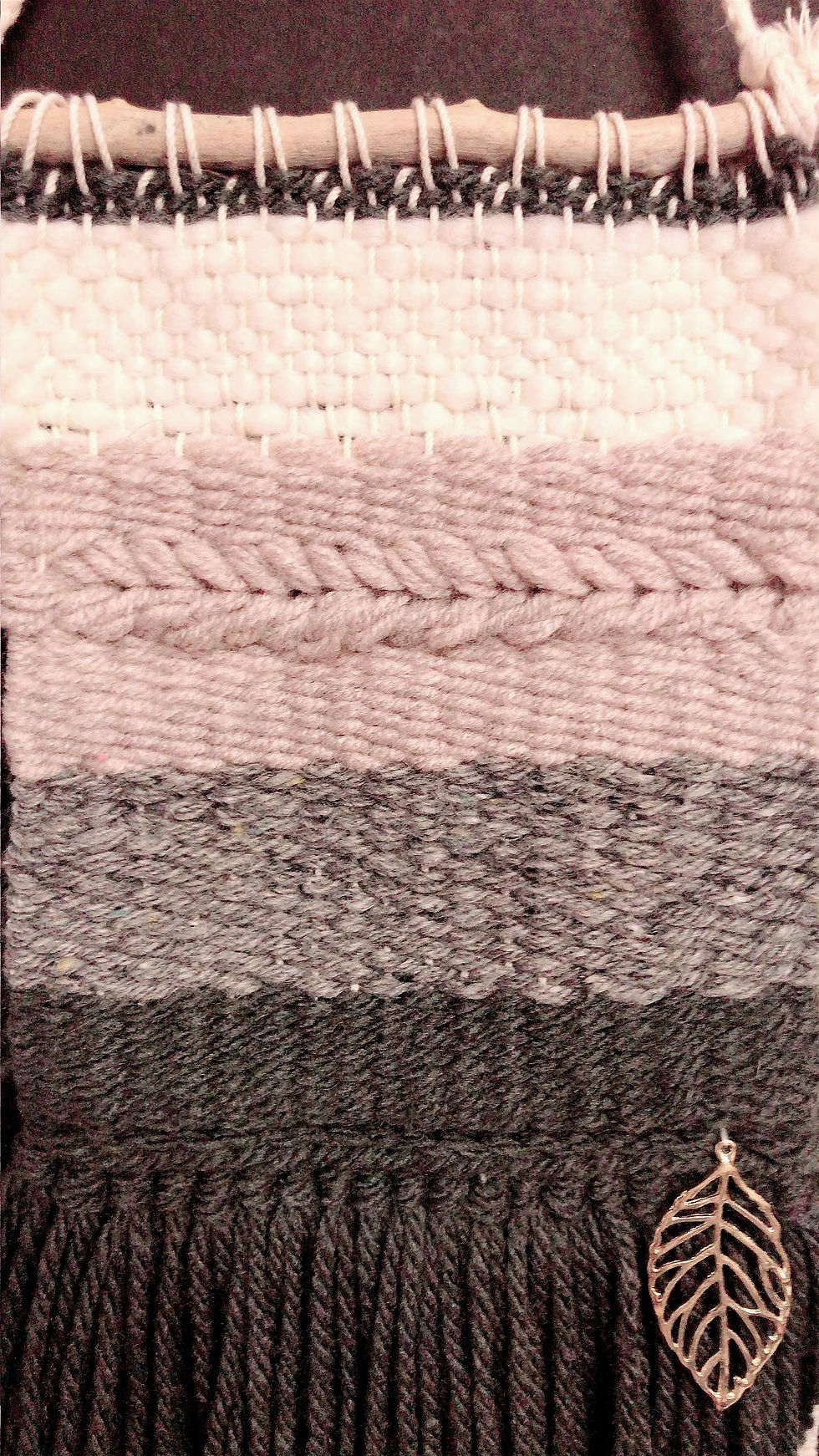 サムネイル： Weaving Tapestry