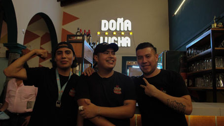 "Doña Lucha Bar, un lugar donde se vive la lucha"