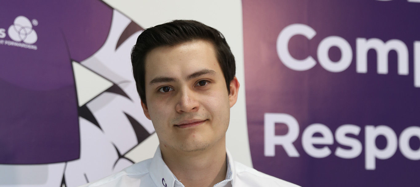 agente de carga en México
freight forwarder en México
agente de carga en CDMX
agente de carga en Monterrey
agente de carga en Guadalajara
empresa de logística en México
servicios logísticos en México
operador logístico en México
flete marítimo internacional en México
transporte marítimo México China
importación marítima a México
exportación marítima desde México
carga marítima FCL México
carga marítima LCL México
consolidado marítimo México
logística puerto Manzanillo
logística puerto Lázaro Cárdenas
logística puerto Altamira
logística puerto Veracruz
agente de carga en Manzanillo
despacho aduanal Manzanillo
transporte de contenedores en México
carga aérea internacional México
flete aéreo urgente México
agente de carga aérea CDMX
carga aérea AICM
importación aérea a México
exportación aérea desde México
servicio door to door aéreo México
transporte nacional de carga en México
transporte de carga CDMX Monterrey
transporte de carga Guadalajara CDMX
camión 53 pies México
caja seca 53 pies México
transporte de carga consolidada México
distribución última milla CDMX
transporte terrestre puerta a puerta
transporte de carga sobredimensionada México
logística de proyectos industriales
transporte de maquinaria pesada México
carga pesada en México
transporte de equipos industriales
carga de proyecto México
transporte especializado México
almacenaje fiscal en México
almacenaje en Manzanillo
almacén logístico CDMX
cross docking México
distribución nacional México
gestión de inventarios logística
importar desde China a México
importar desde Estados Unidos a México
exportar mercancía desde México
costos de importación a México
requisitos para importar a México
agente aduanal en México
comercio exterior México
cuánto cuesta importar desde China a México
qué puerto conviene Manzanillo o Lázaro Cárdenas
cuánto cobra un agente de carga en México
cómo funciona un freight forwarder
qué es FCL y LCL en logística
cómo calcular peso volumétrico carga aérea
cuánto cuesta un flete marítimo a México
mejor empresa de logística en México
CM Logistics México
CM Logistics agente de carga
CM Logistics freight forwarder
CM Logistics transporte internacional
CM Logistics comercio exterior