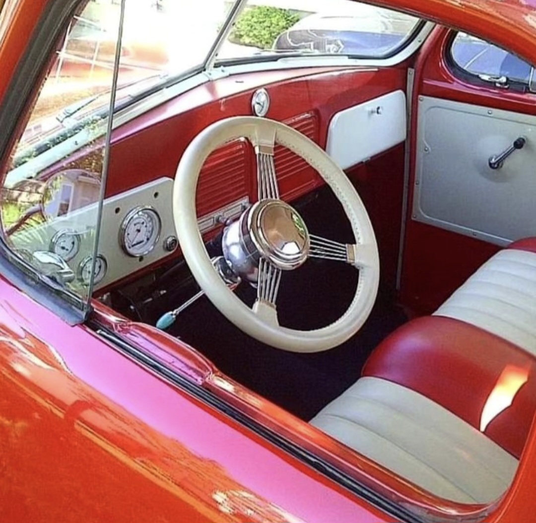 Red 1951 Studebaker classic interior