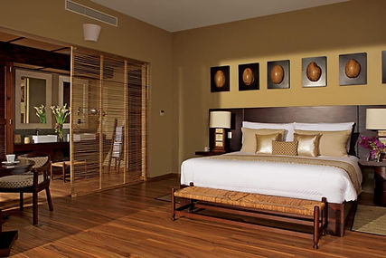 ZOAPC-P0011-Romantic-Junior-Suite.16x9.jpg_imwidth=1280.jpg