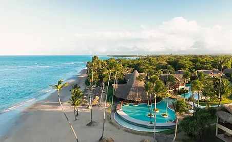 ZOAPC-EXT-Aerial-Infinity-Pool-01-TC.webp