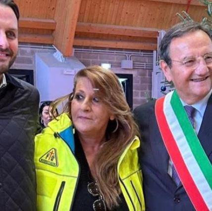 È un vero peccato conoscere che le cronache giornalistiche che hanno “messo a nudo il Re” (da molti anni peraltro) siano ritenute dalla Presidente Cortani delle mere diatribe
