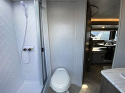 263BHXL-Bathroom-(1)