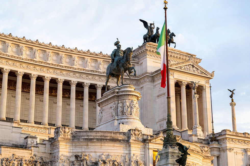 monumento-vittorio-emanuele-ii-roma-al-tramonto-italia (Copy)_edited.jpg