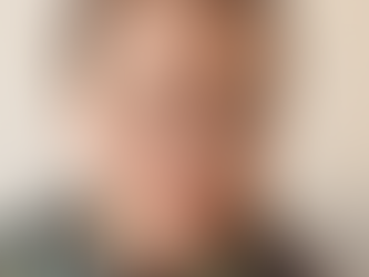 In de verte is ze hier