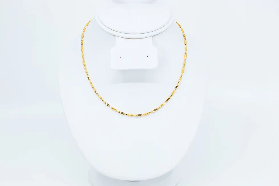 Twisted Alternating Necklace