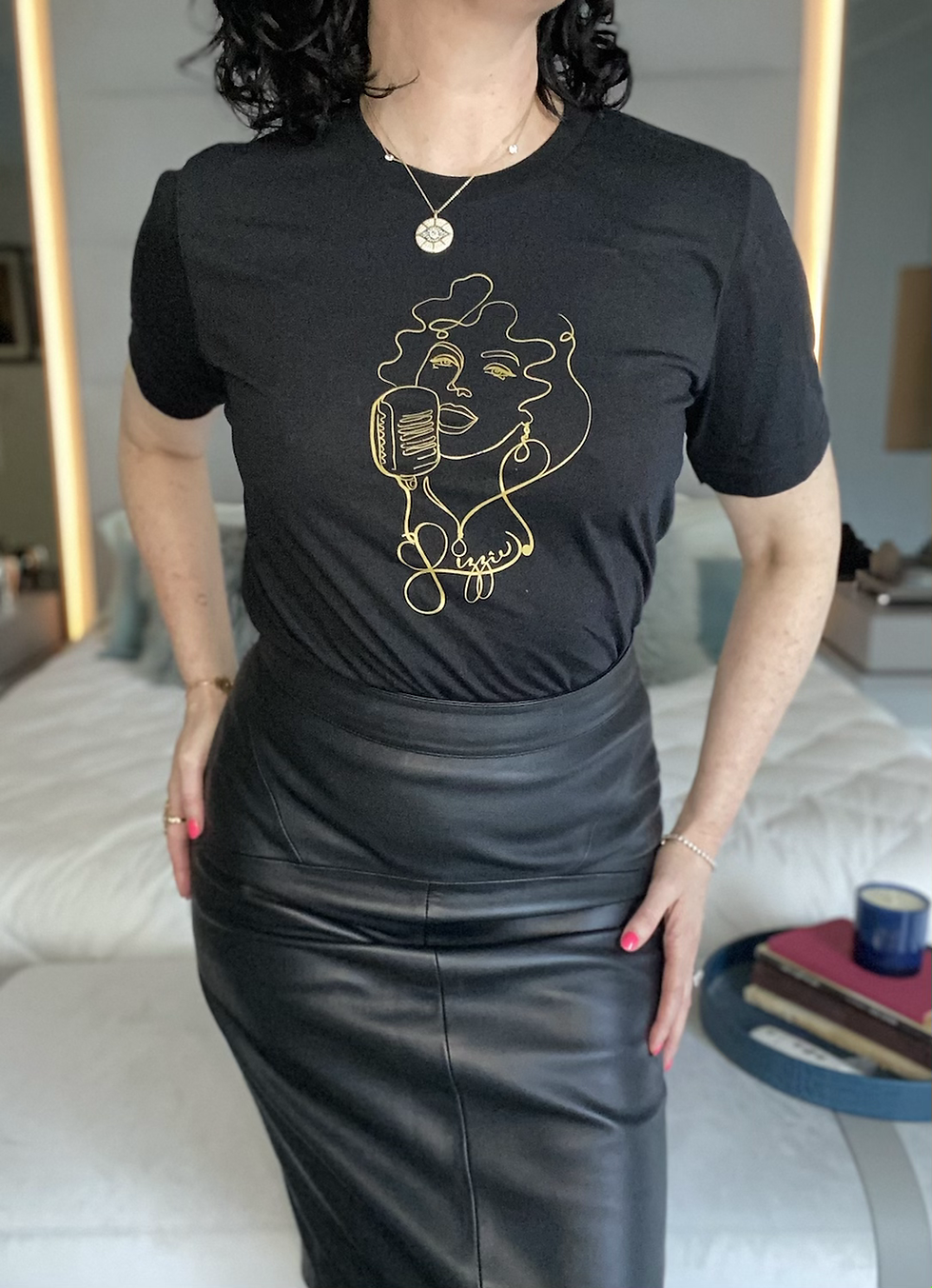 Thumbnail: Lizzie Jazz Diva UNISEX T-Shirt -Black