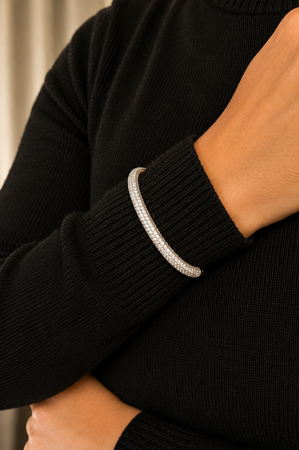 Miniatura: BRACELETE RÍGIDO RETANGULAR COM ZIRCÔNIAS
