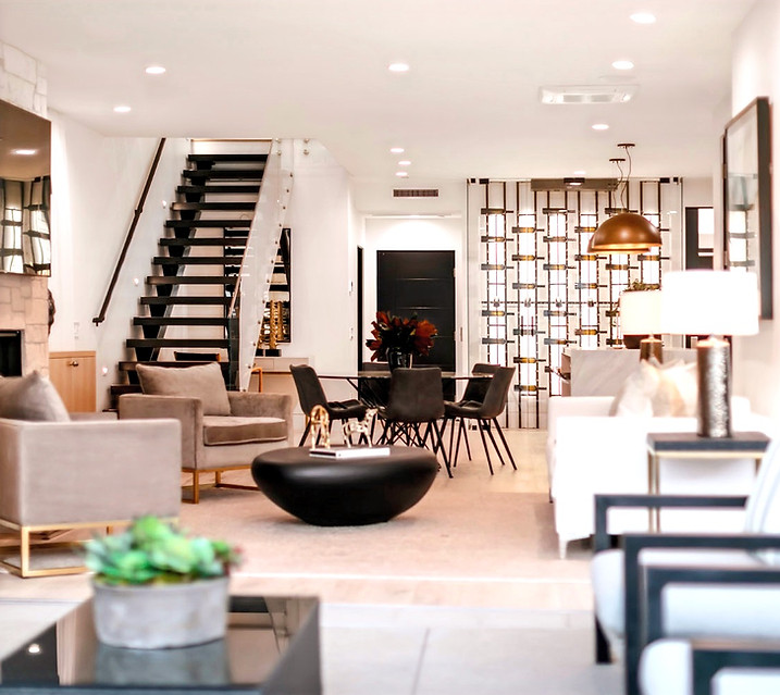 2-216%20Diamond%20Ave%20Patio%20Entry_ed