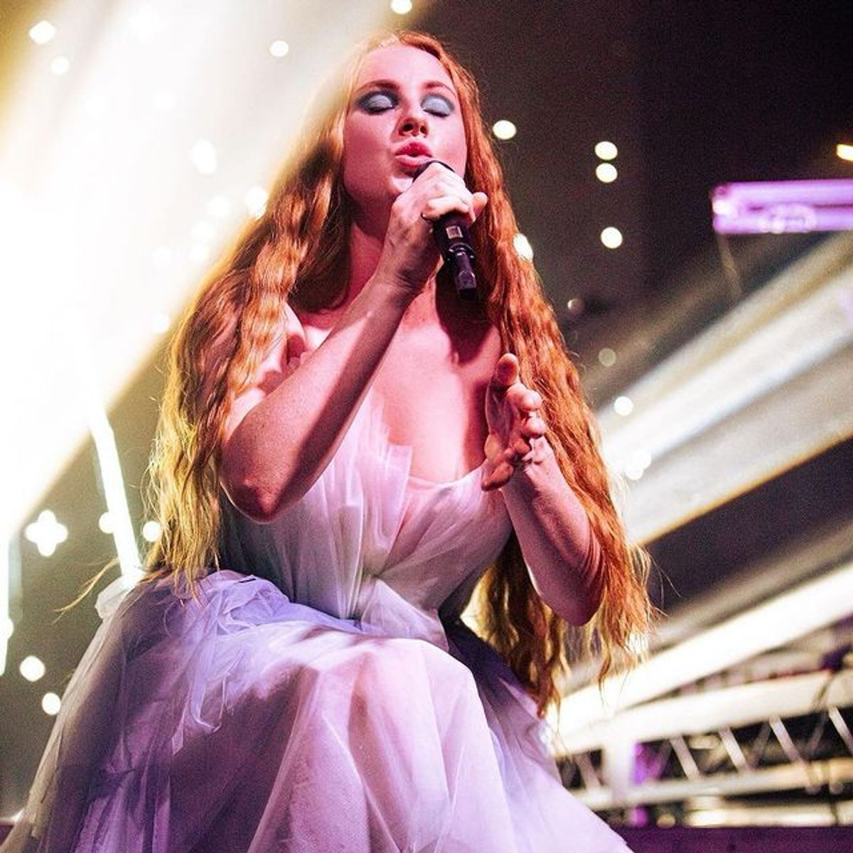 Vera Blue photo 6
