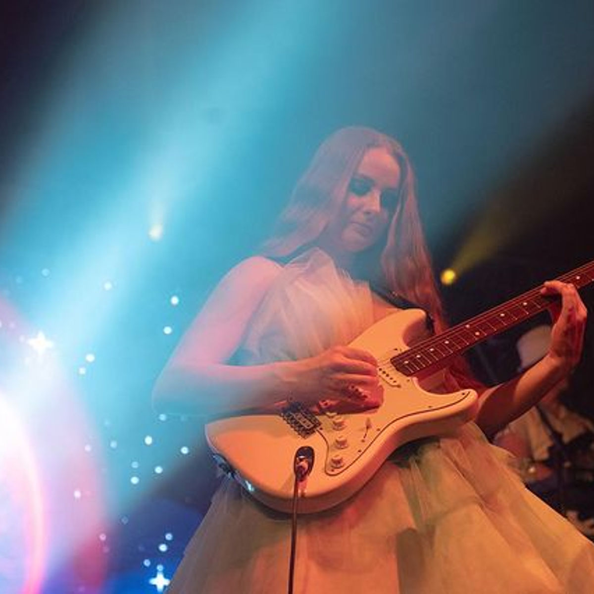 Vera Blue photo 3